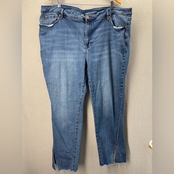 Seven7 Skinny Jeans Plus Size 28 Button Fly Raw Hem 46x27 Stretch Casual Logo - Picture 2 of 9